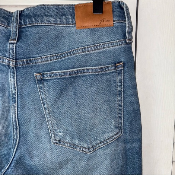 NWT J. Crew 9" demi-boot crop jean in Christy wash size 28 Petite Distressed - Picture 6 of 9